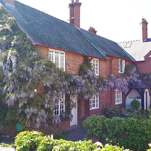Cotton Farm Chester