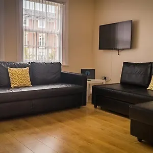 The Walls Gathering Apartment
