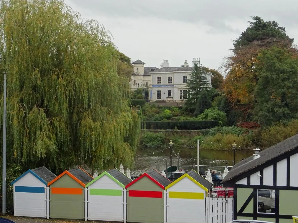 The Boathouse Inn & Riverside Rooms Chester