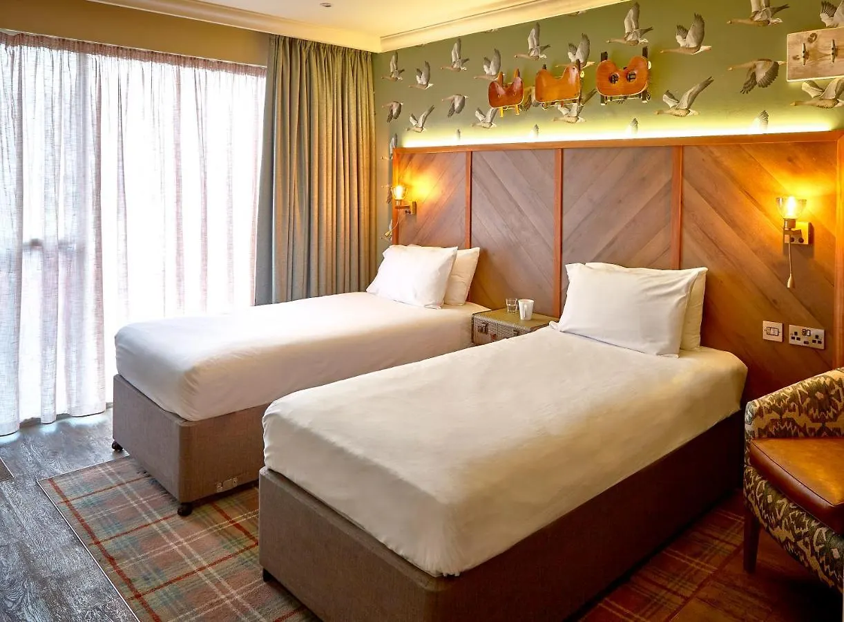 The Boathouse Inn & Riverside Rooms Chester 4*,